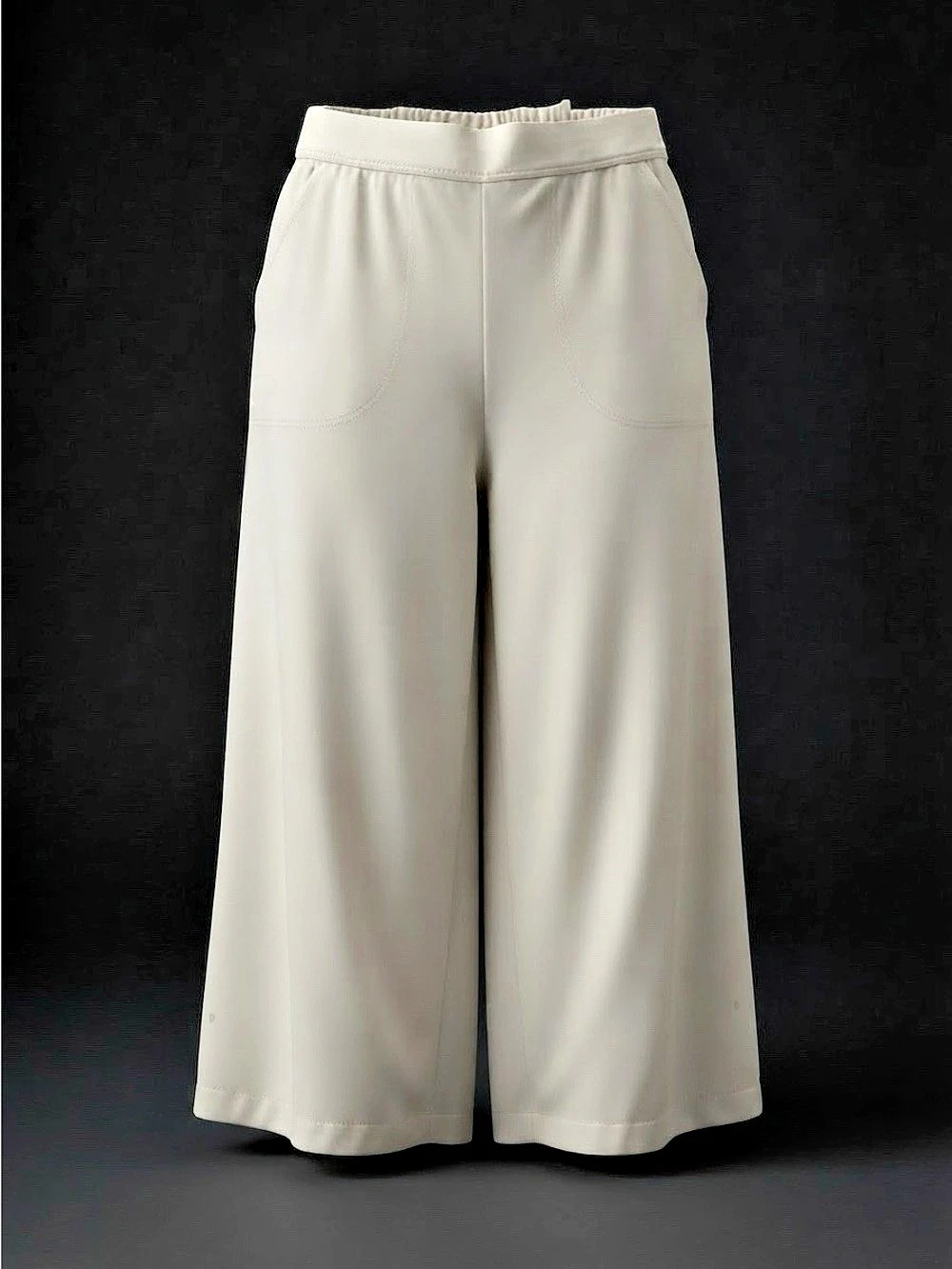 Max Studio Cropped Wide Leg Trousers in Ivory, Medium NWT